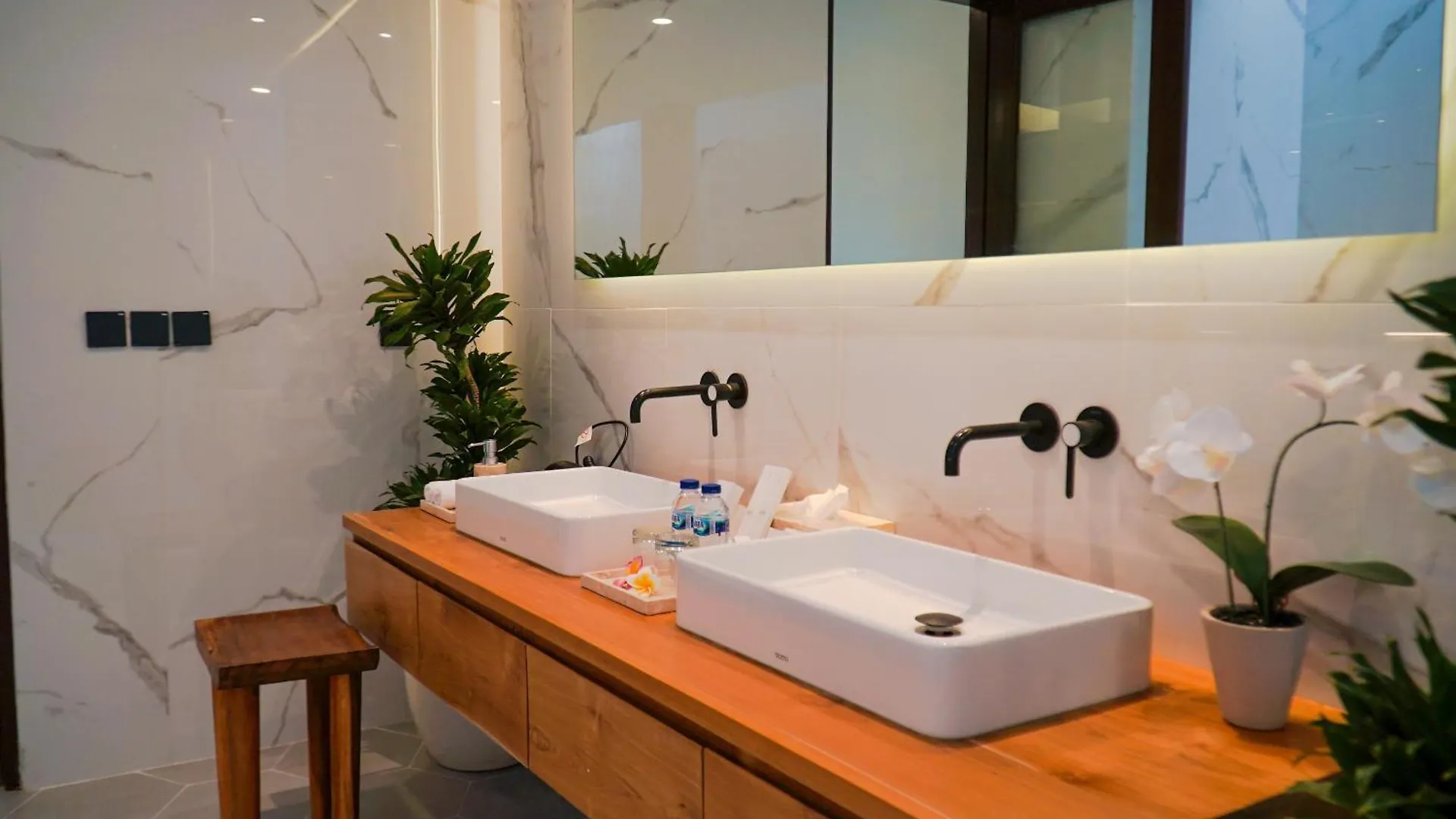 Lotus Villa By Elite Villas Canggu  Indonesia