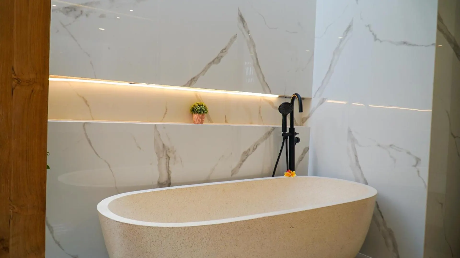 Lotus Villa By Elite Villas Canggu